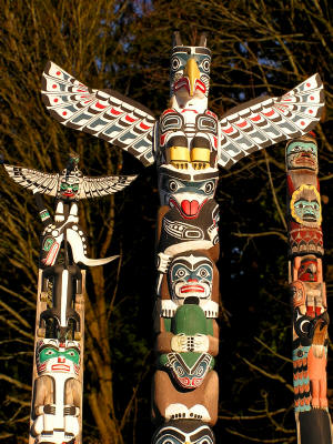 The purpose of the totem poles has a lot of varieties between the cultures 